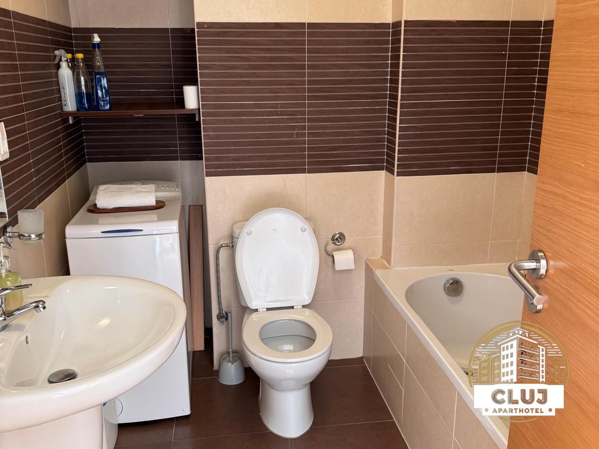 Cluj Aparthotel - Viva City - Екстер'єр фото